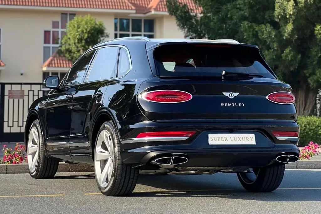 Bentley Bentyaga Black 2024 5