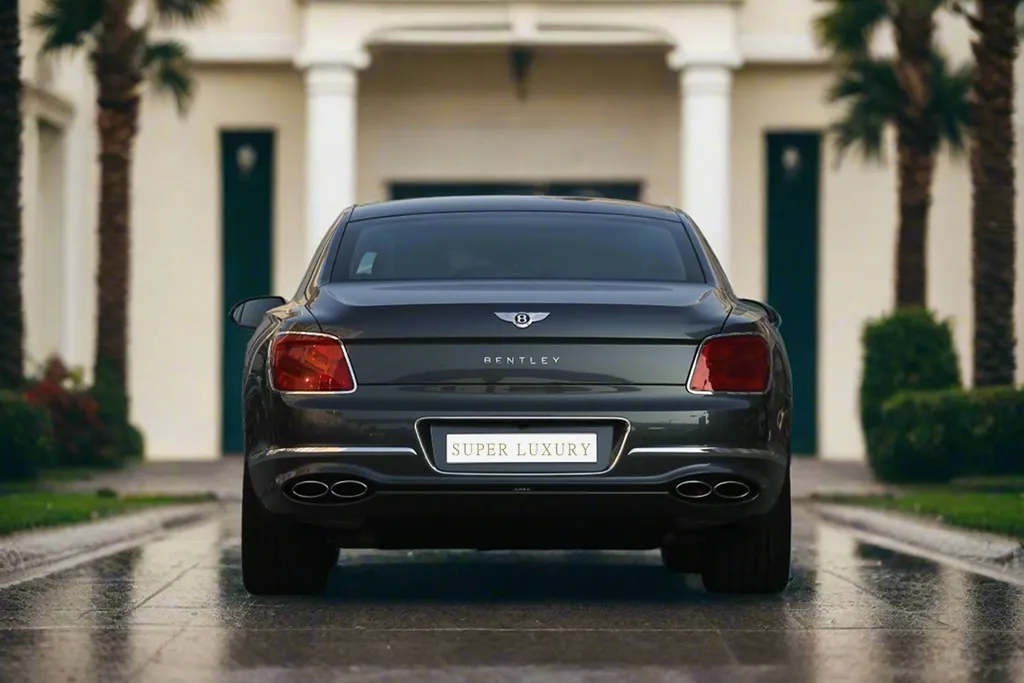 Bentley flying Spur 5
