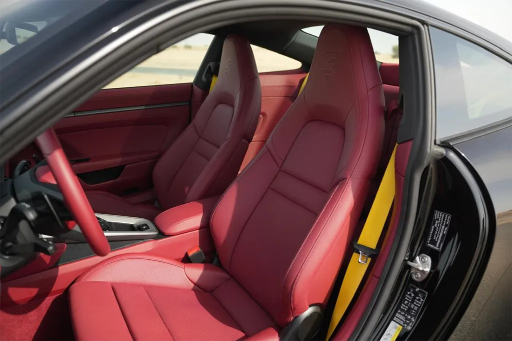 Porsche Carrera Black 8