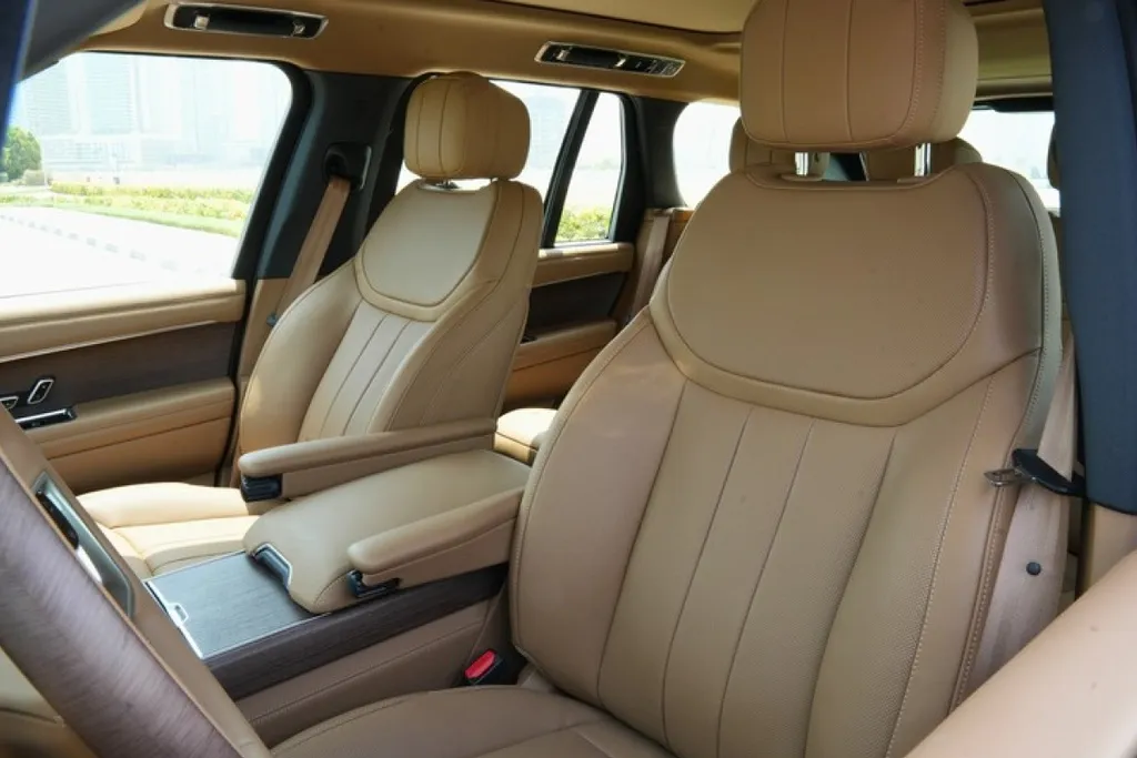 Range Rover Vogue 2025 ( White ) 2
