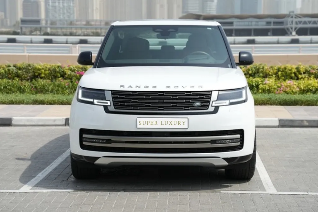Range Rover Vogue 2025 ( White ) 4