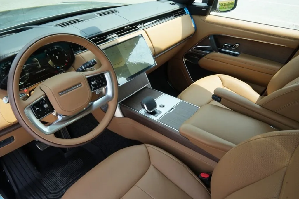 Range Rover Vogue 2025 ( Black ) 5