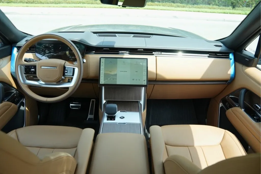 Range Rover Vogue 2025 ( Black ) 8