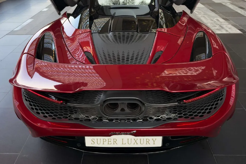 McLaren 750 S 3