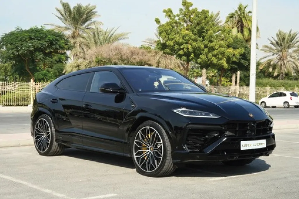 Lamborghini Urus Black 2024 6