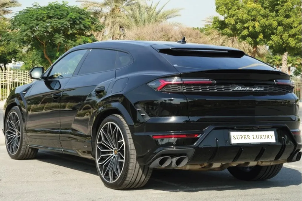 Lamborghini Urus Black 2024 7