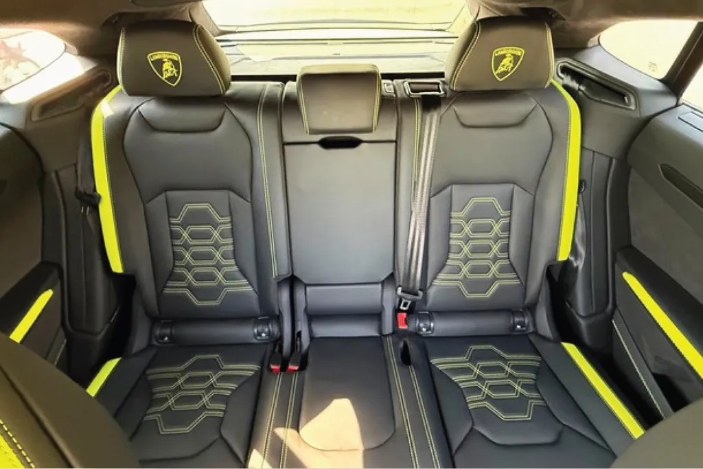 Lamborghini Urus Green 4