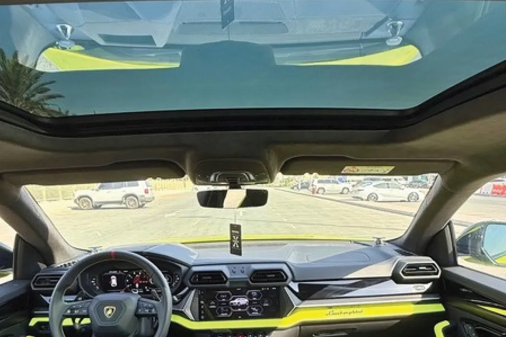Lamborghini Urus Green 5