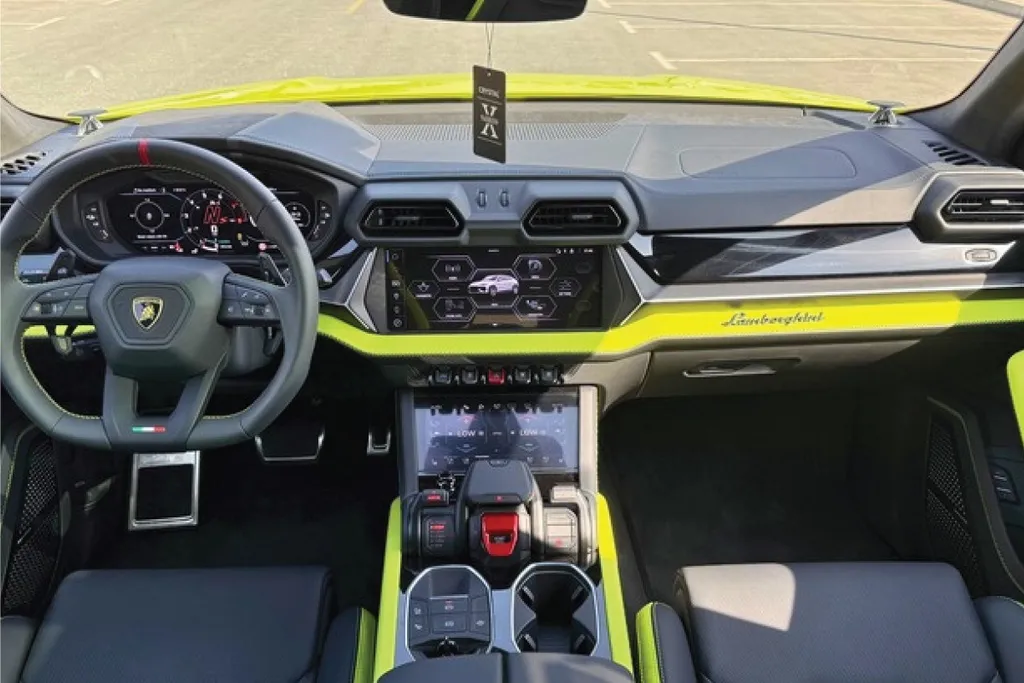 Lamborghini Urus Green 8