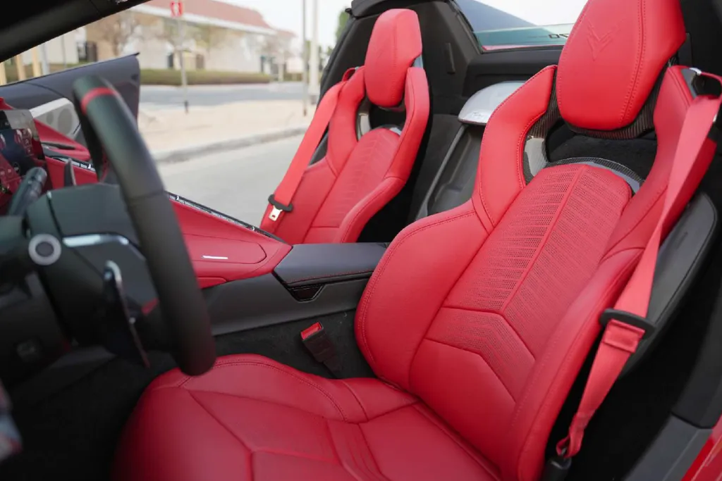 Corvette C8 2025 3