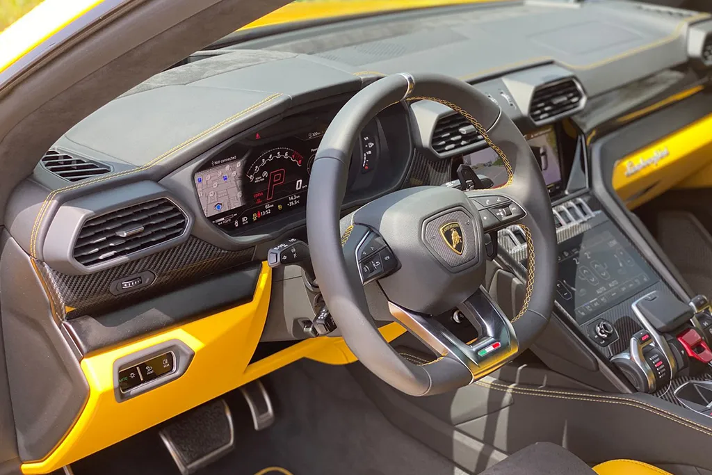 Lamborghini Urus 2