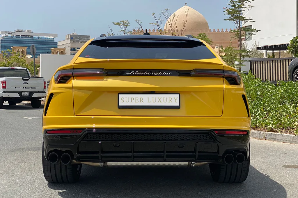 Lamborghini Urus 6