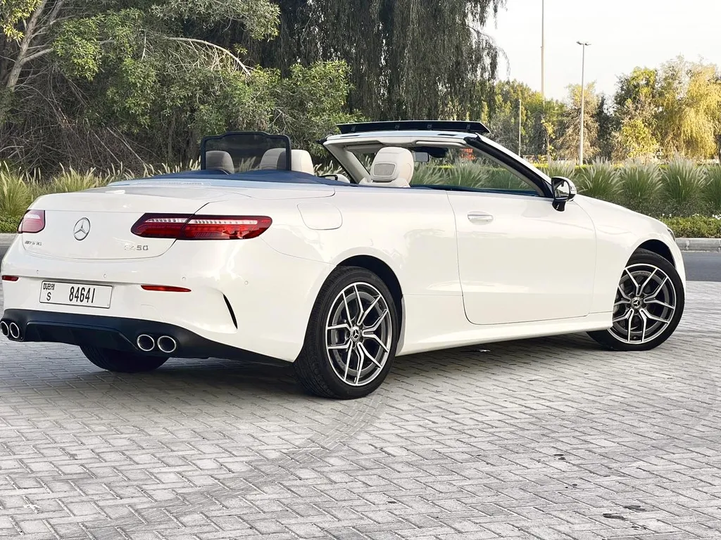 Mercedes E450 Cabriolet 2