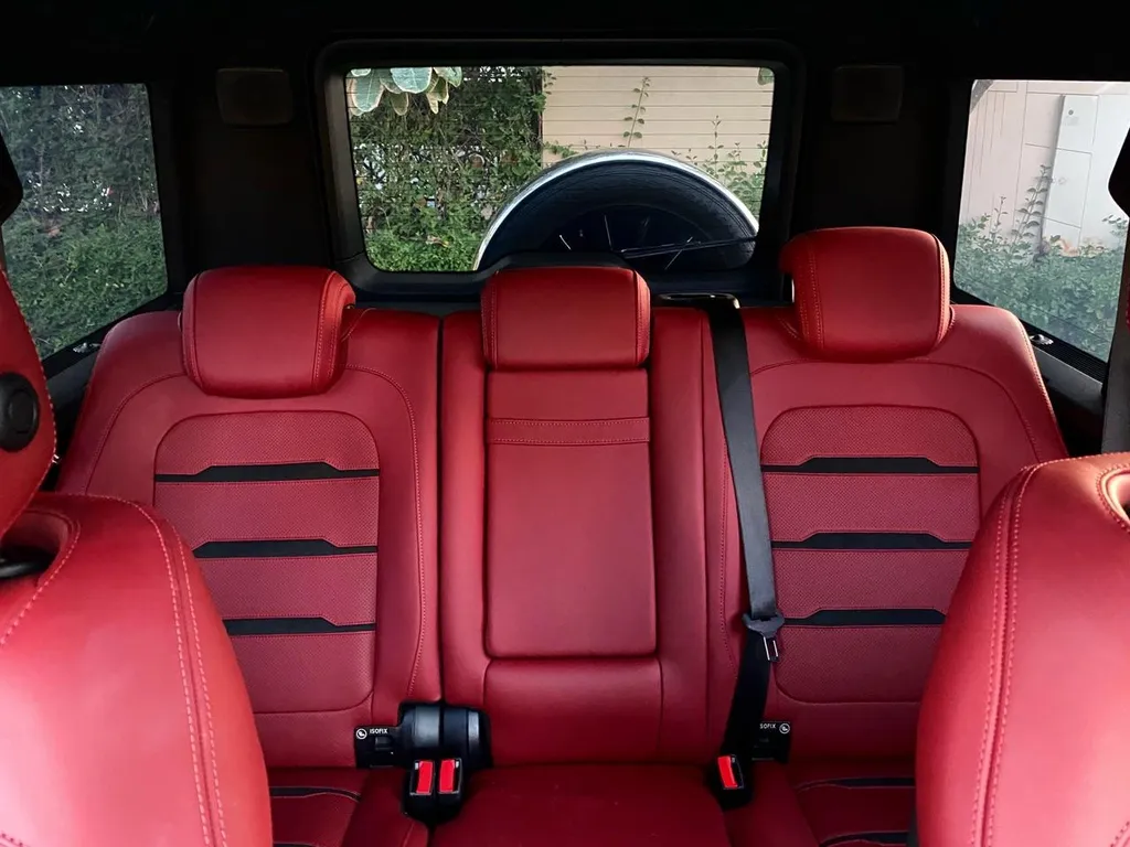 Mercedes G63 Black 2