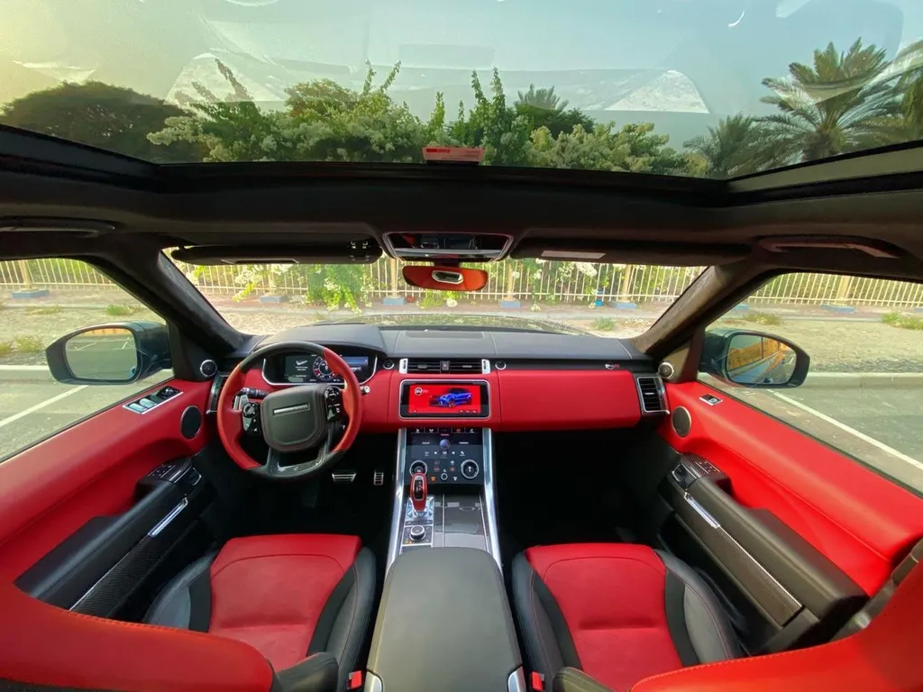 Range Rover SVR Blue 4