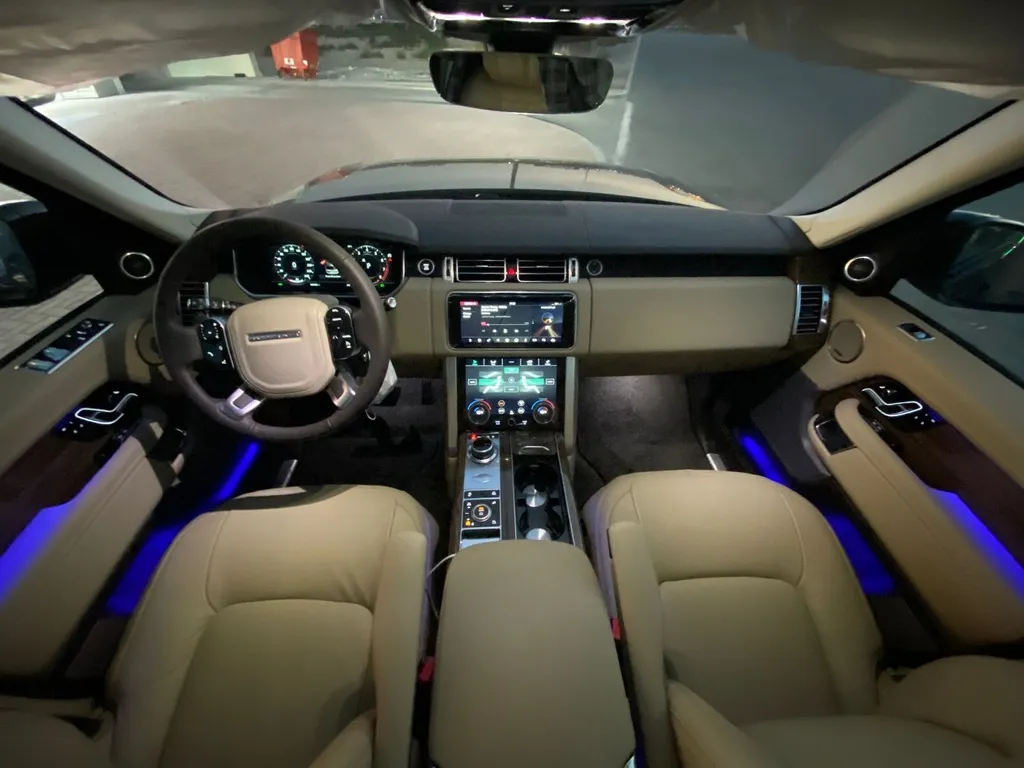 Range Rover Vogue 3