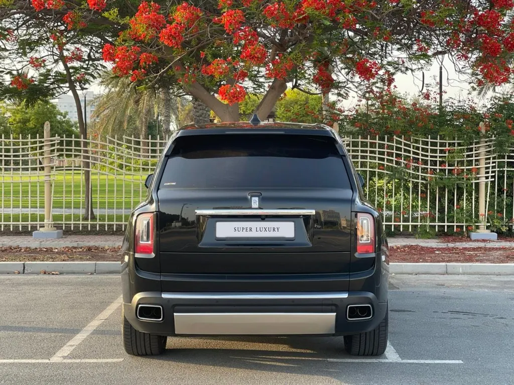 Rolls-Royce Cullinan 2024 Black 2
