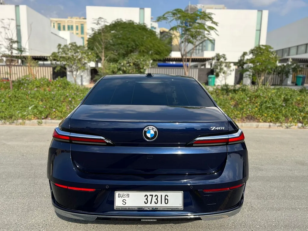 BMW 740i 2024 6