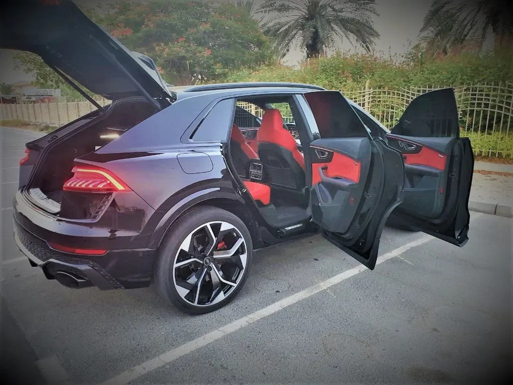 Audi RSQ8 5
