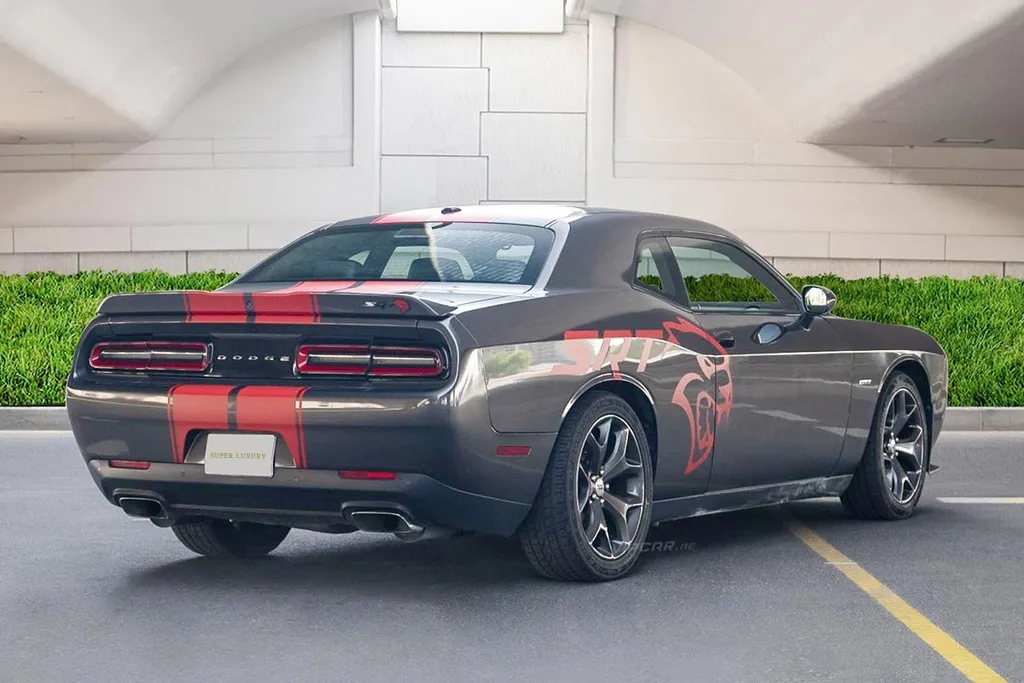 Dodge Challenger 4