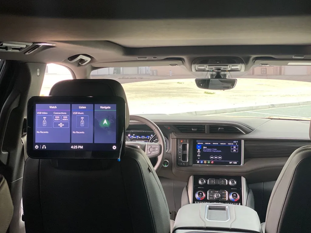 GMC Yukon Denali 8