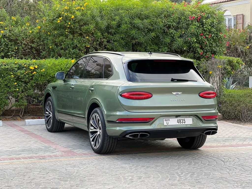 Bentley Bentayga for Rent in Dubai 3