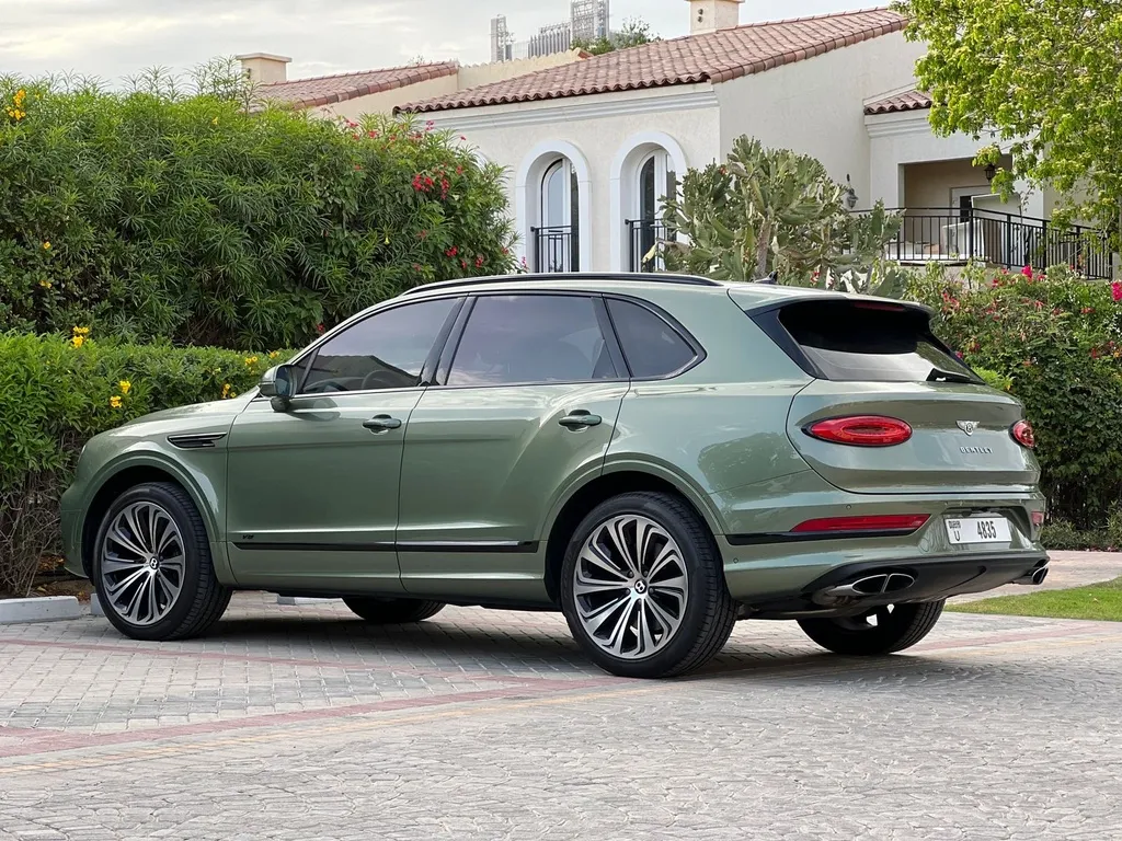 Bentley Bentayga for Rent in Dubai 5