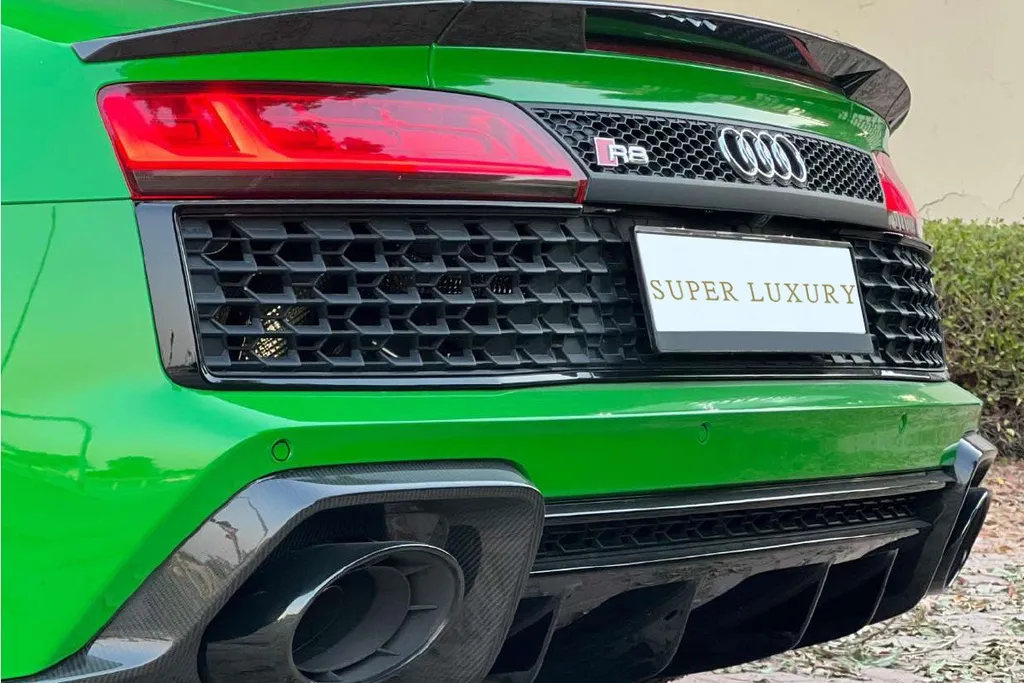 Audi R8 Coupe 3