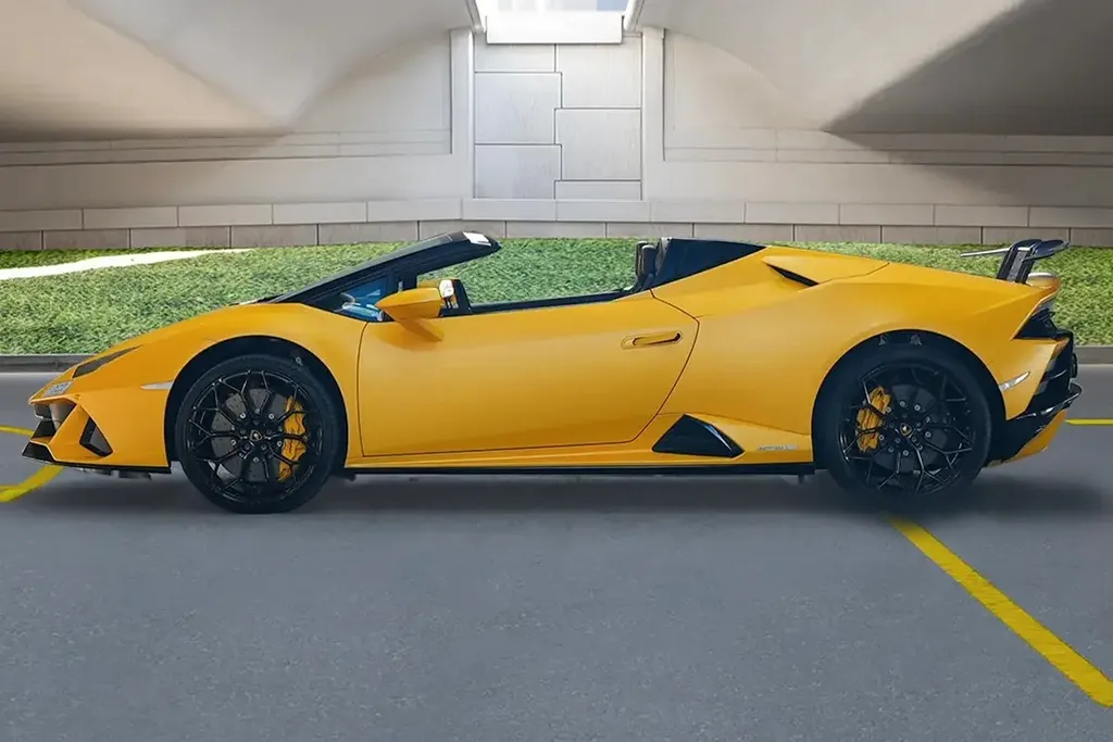 Lamborghini Huracan EVO Spyder 2024 6