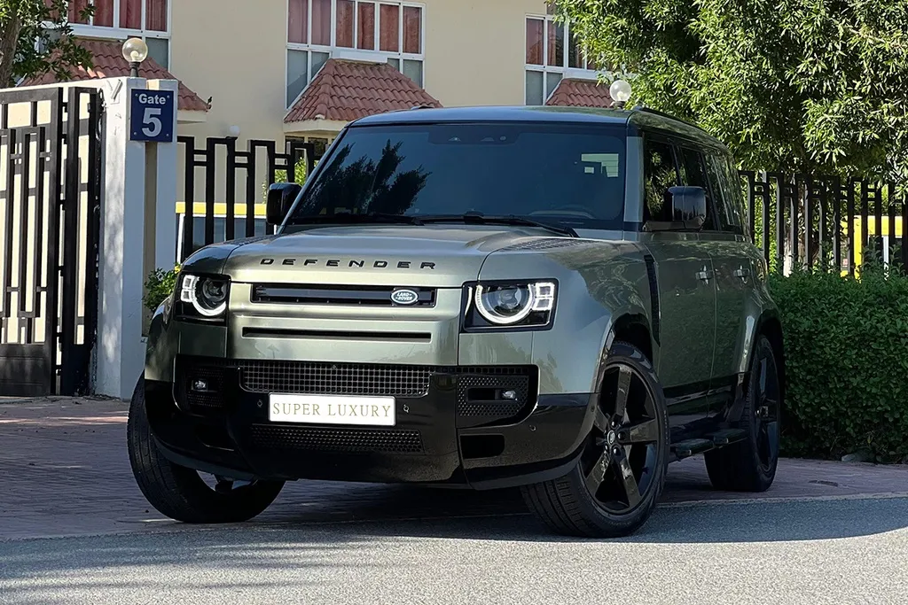 Land Rover Defender 2025