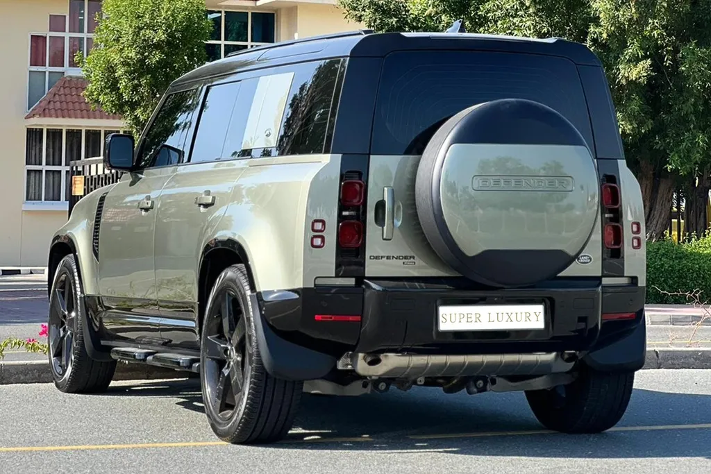 Land Rover Defender 2025 3