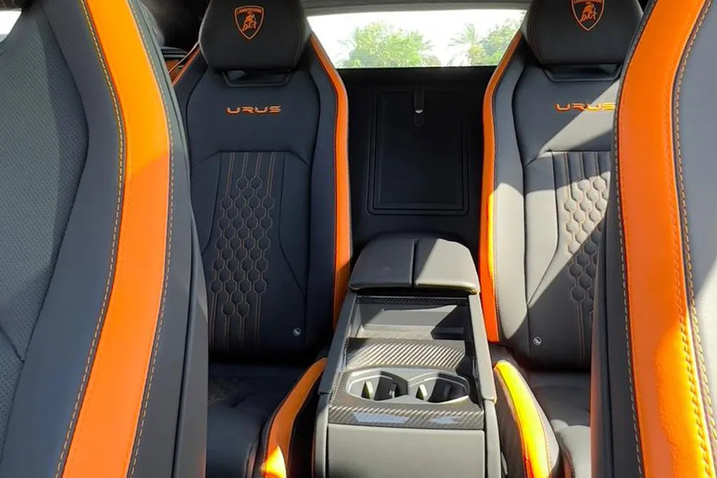Lamborghini Urus S 2024 4