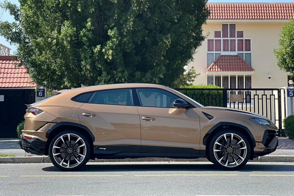 Lamborghini Urus S 2024 6