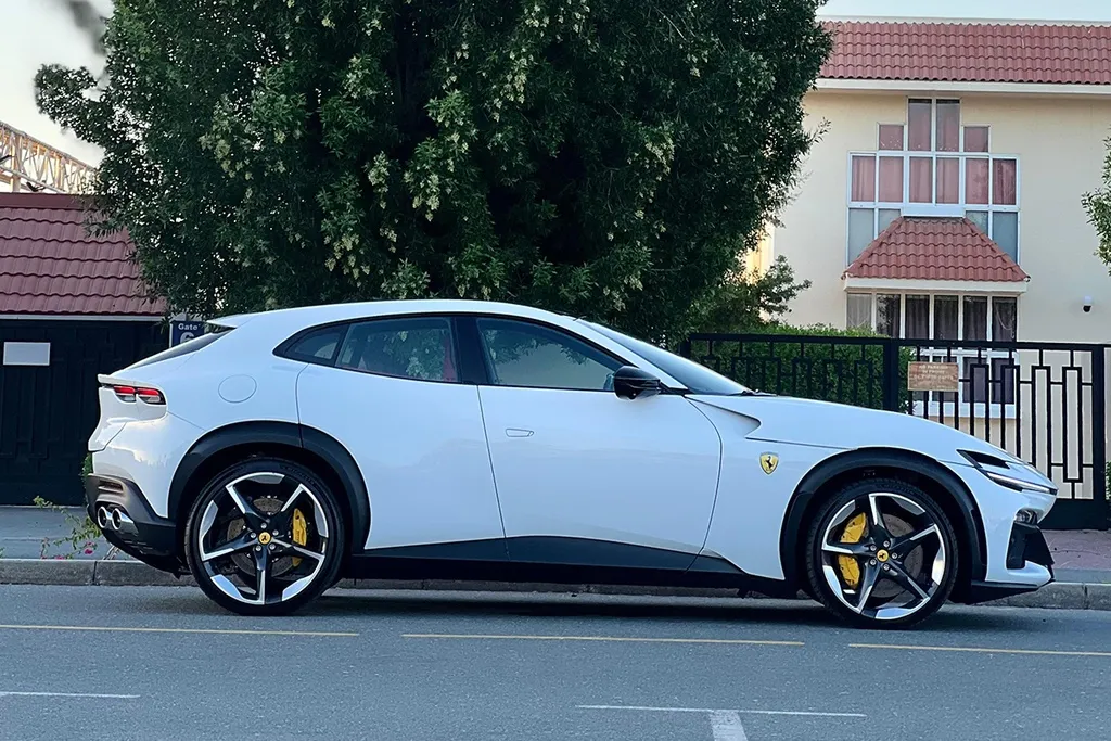 Ferrari Purosangue 2024 2