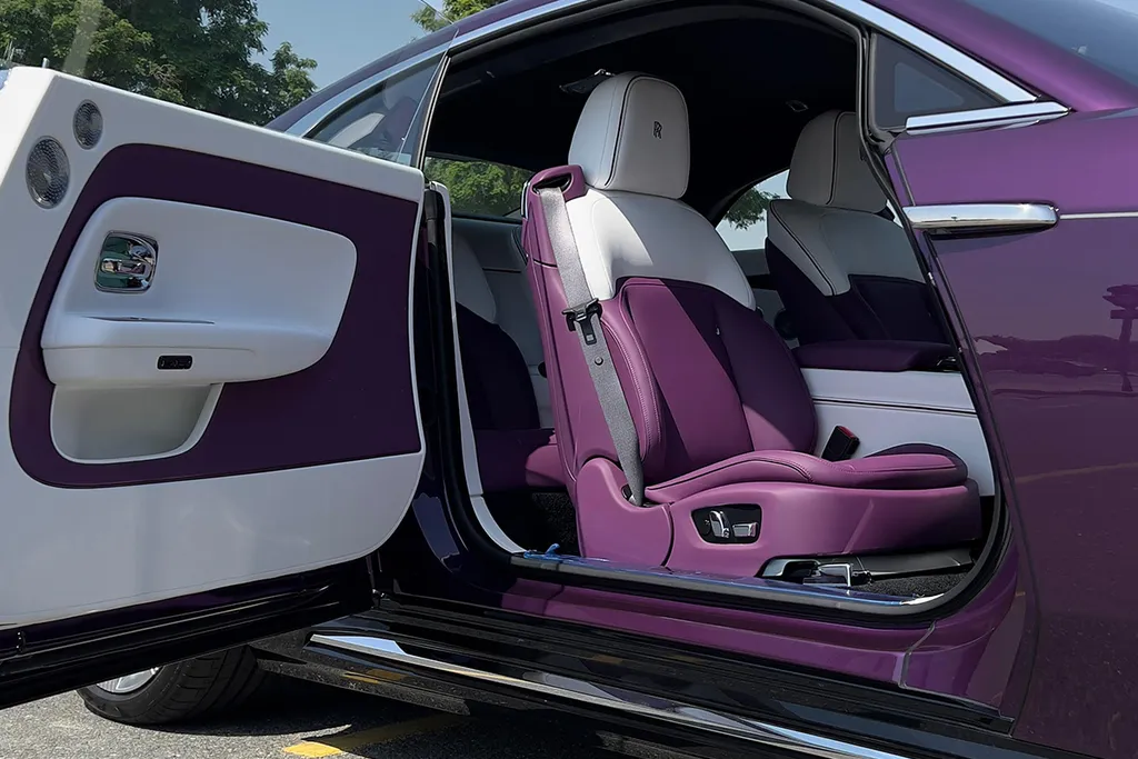 Rolls Royce Spectre 2025 8