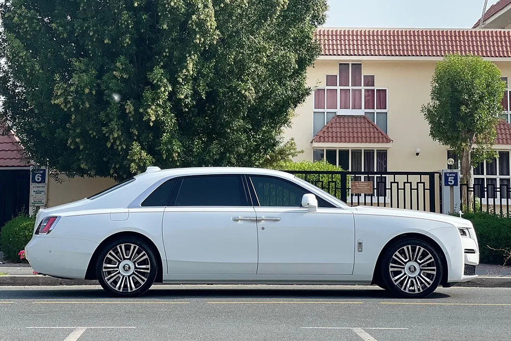 Rolls Royce Ghost 2025 7